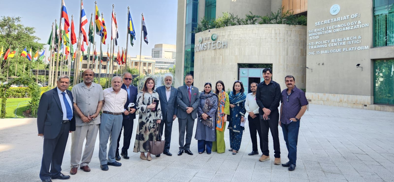 Aurat Foundation Engages Health Experts on Public and Mental Health Priorities