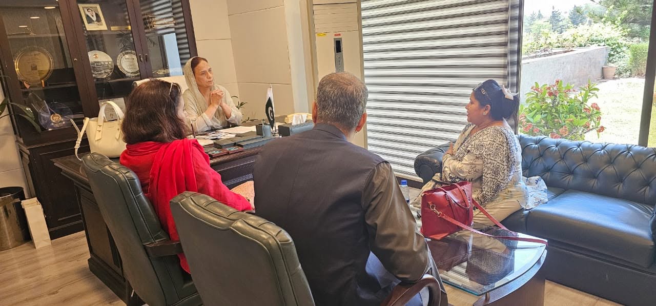 Aurat Foundation Holds Meeting with Women’s Parliamentary Caucus Secretary MNA Shahida Rahmani